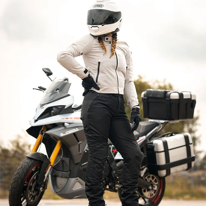 bunda_na_moto_revit_eclipse