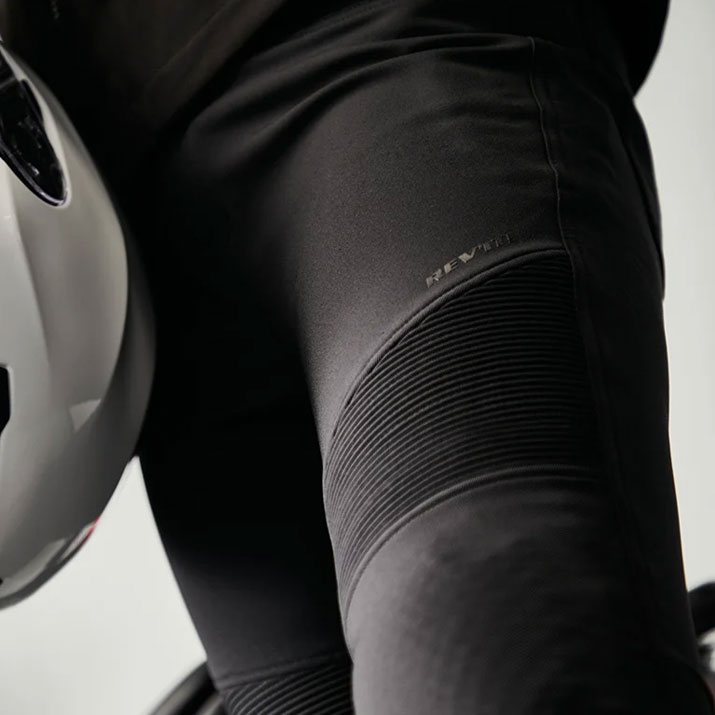 stretchove_panely_moto_kalhoty_revit