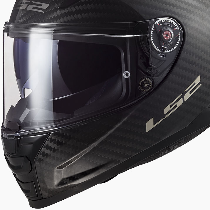 vymena_plexi_ helma_ls