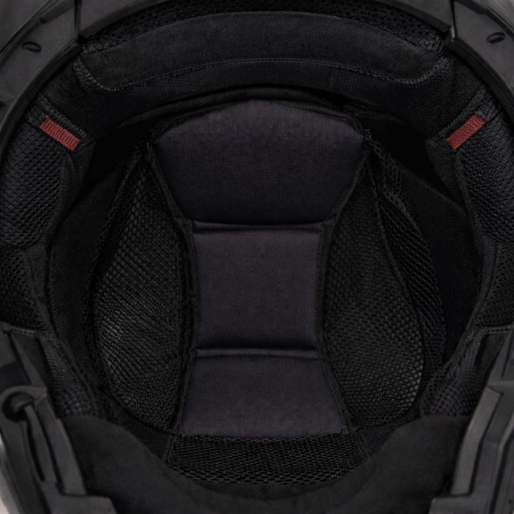 Interiér helmy na motorku Airoh