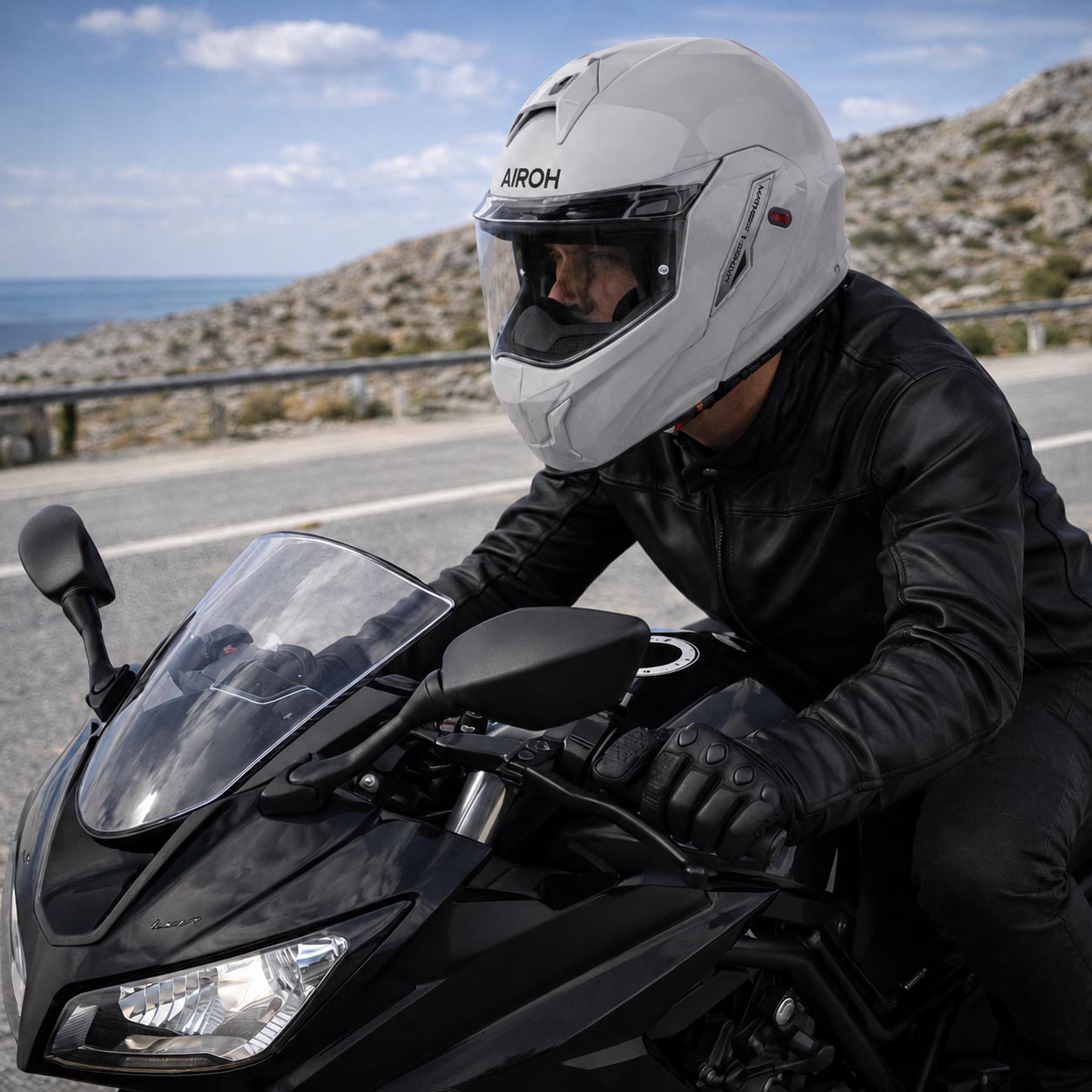 Helma na motocykl Airoh