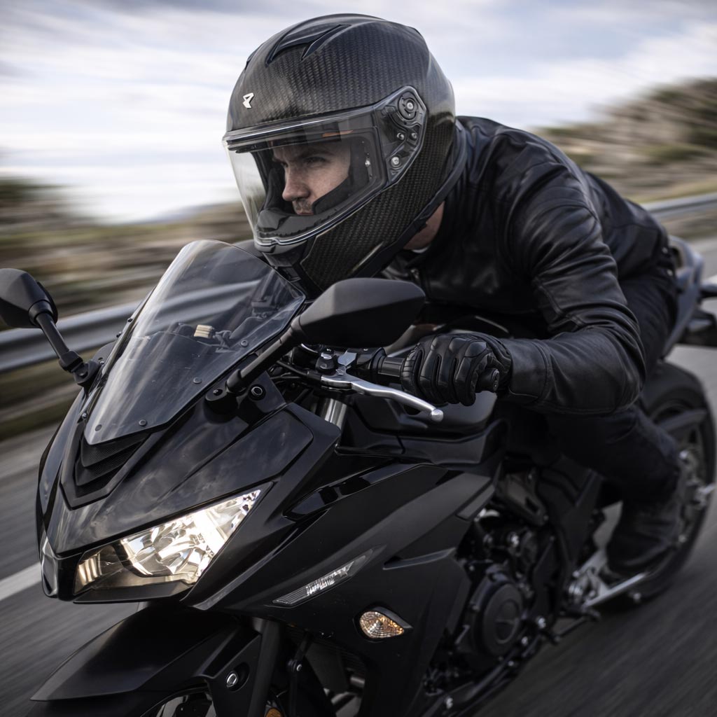 Přilba na moto Street Racer 