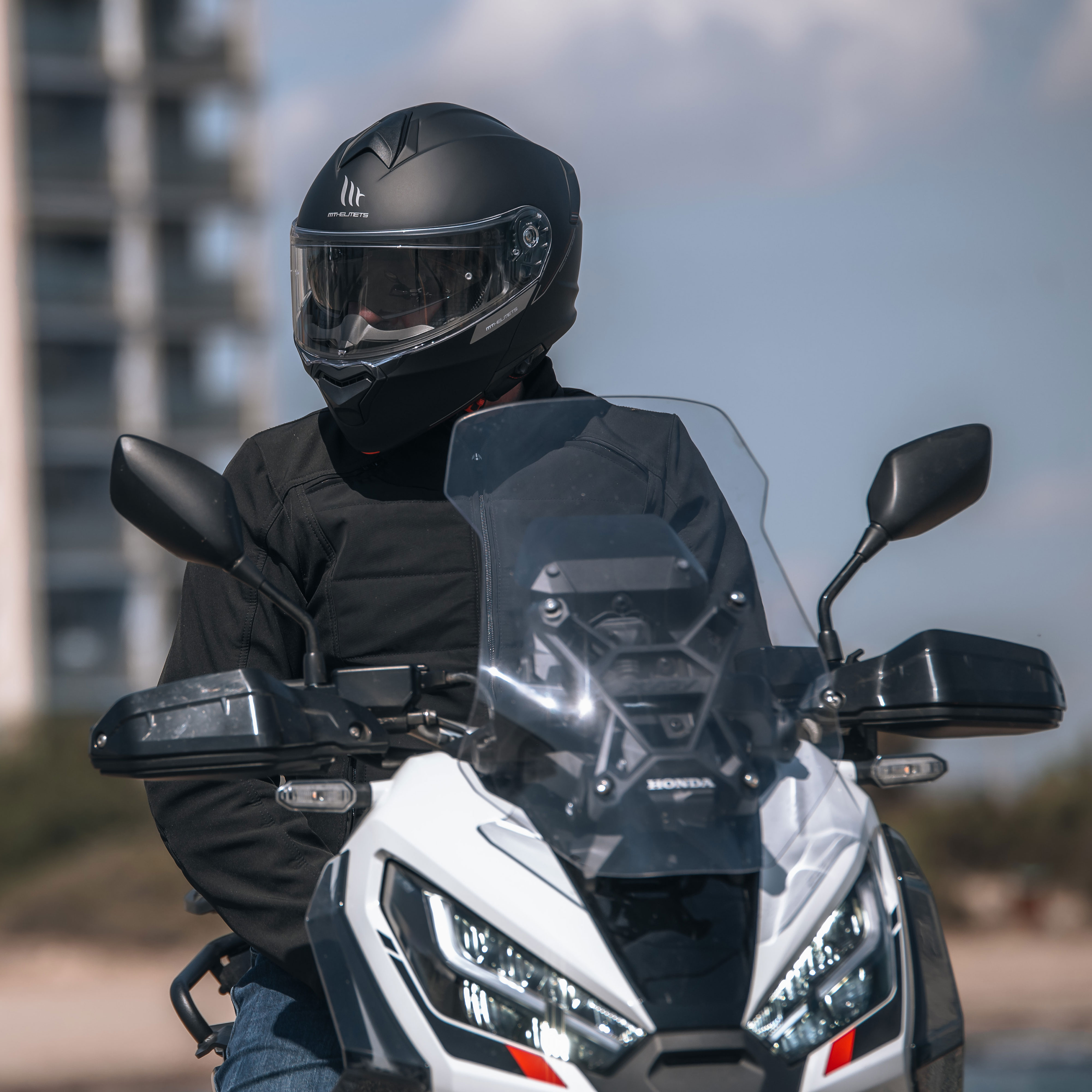 Plexi přilby na moto MT