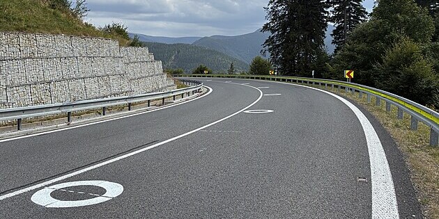 Dopravní-značení-na-zemi