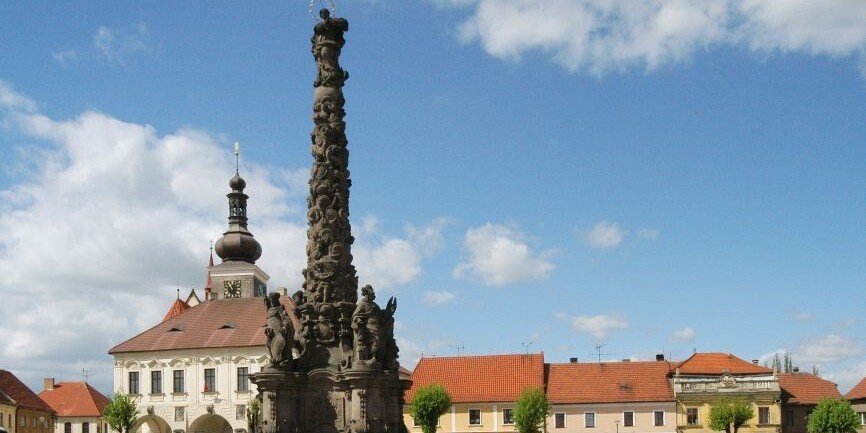 Mariánský morový sloup ve Velvarech