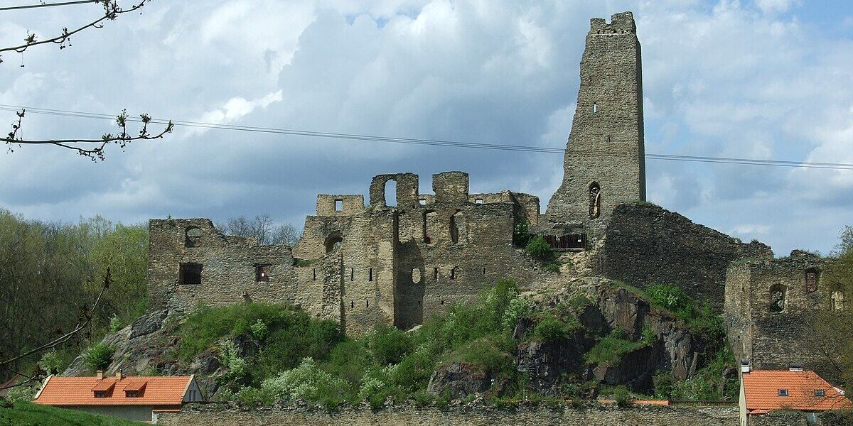 Hrad-Okoř