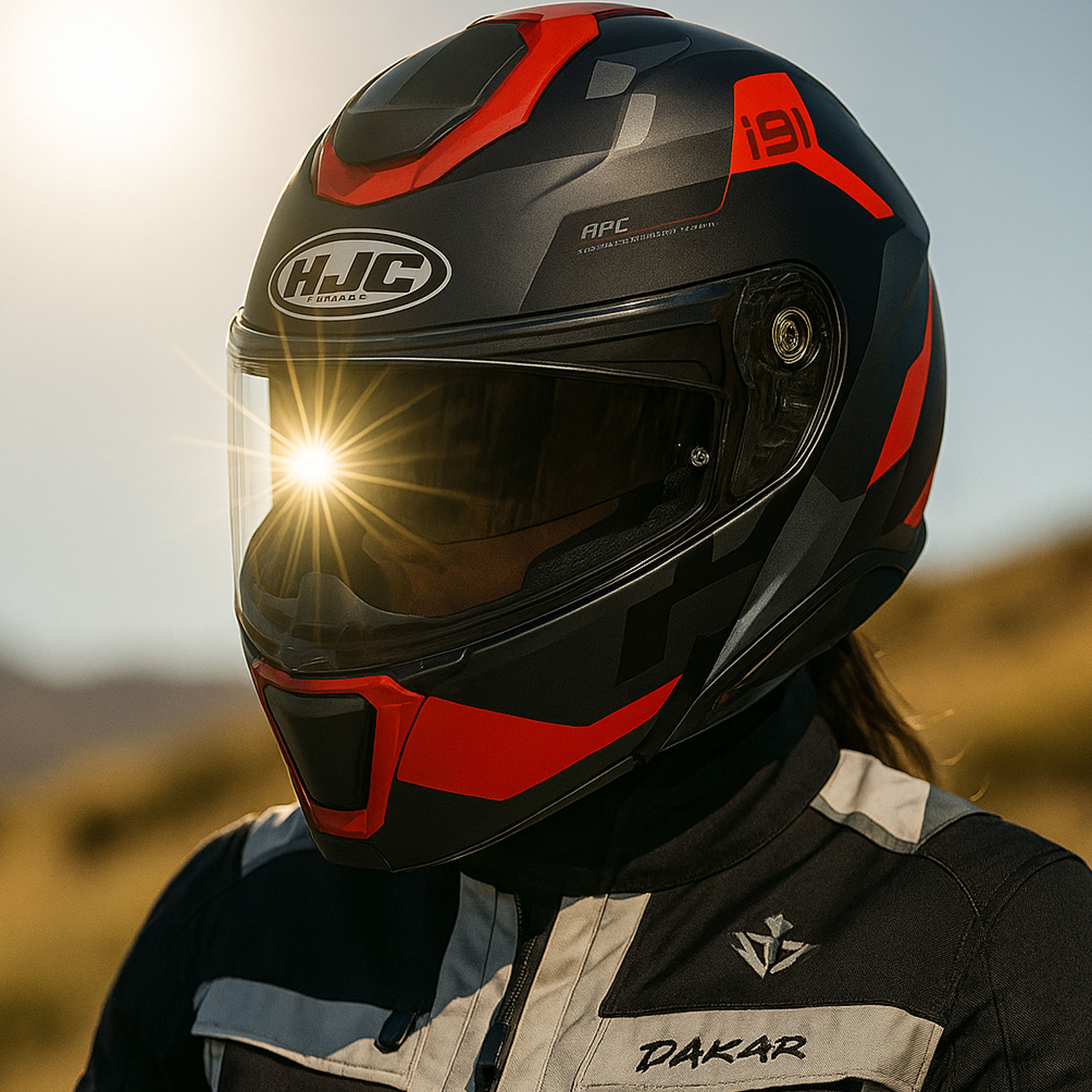 Plexi helmy na motorku HJC