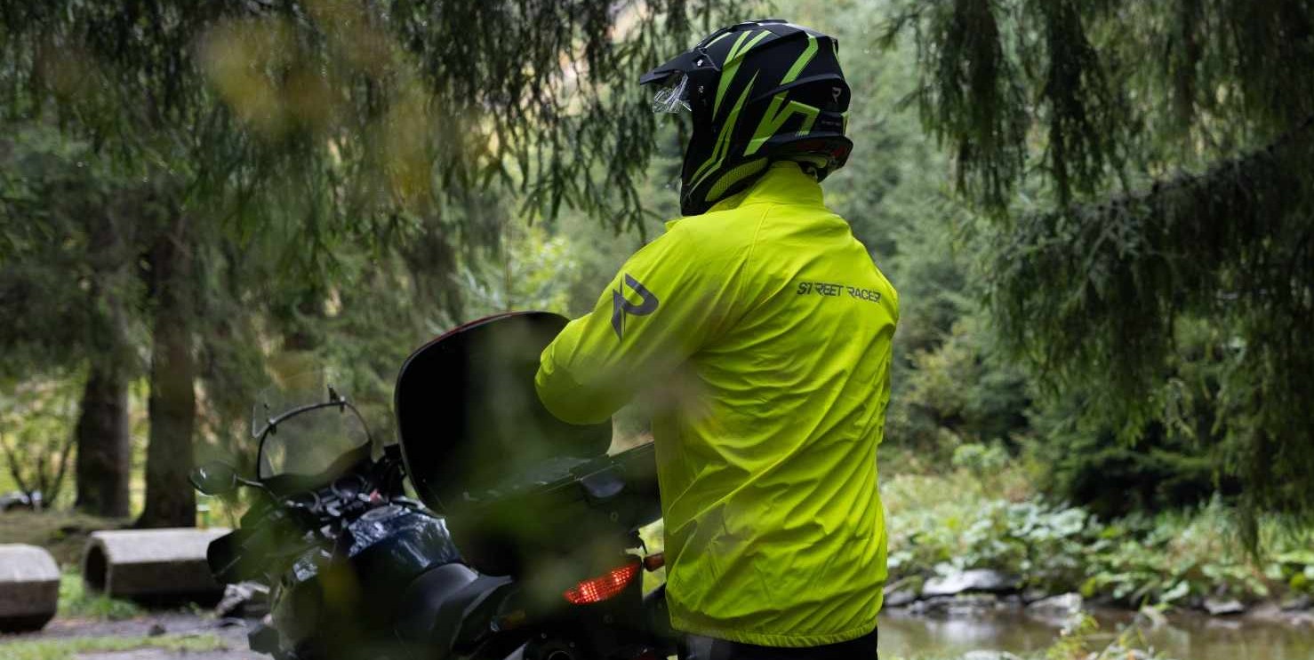 Ochrana vrchnej vrstvy moto oblečenia