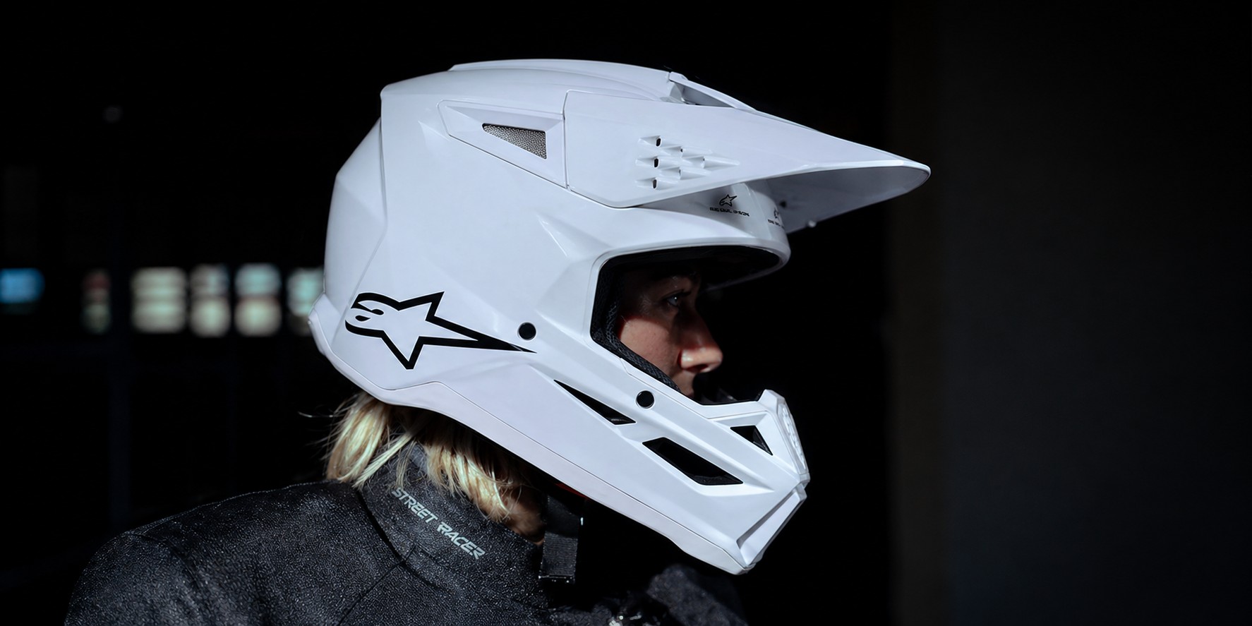 Ľahká karbónová Alpinestars motokrosová prilba