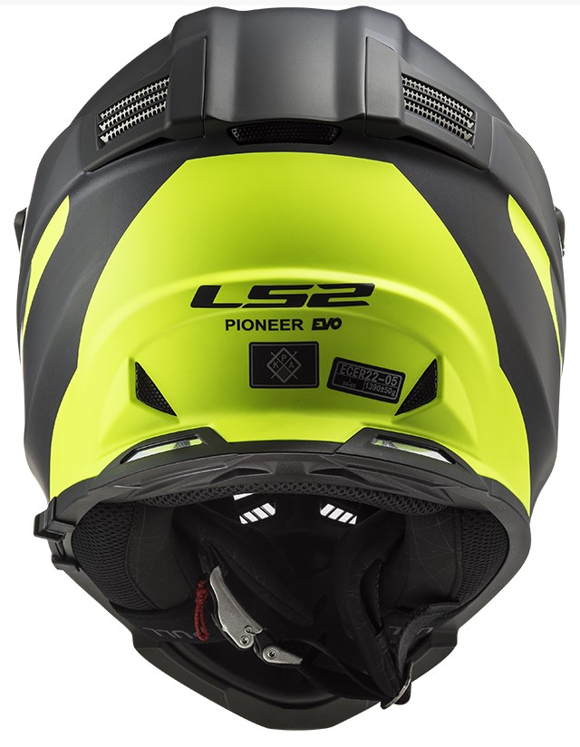 Certifikace helmy LS2