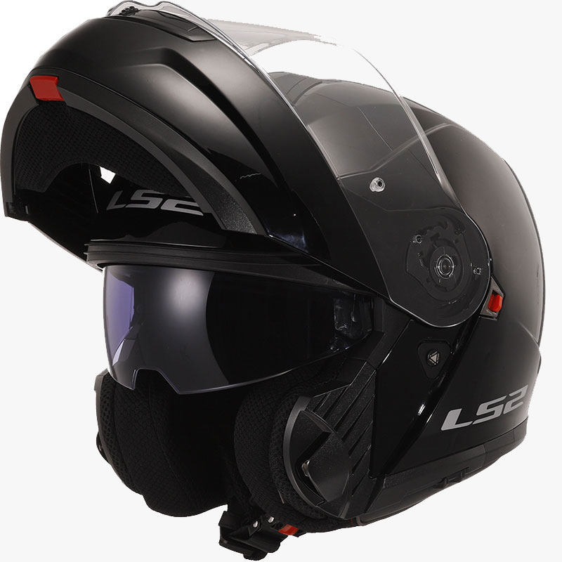 vyklápění helmy na moto LS2