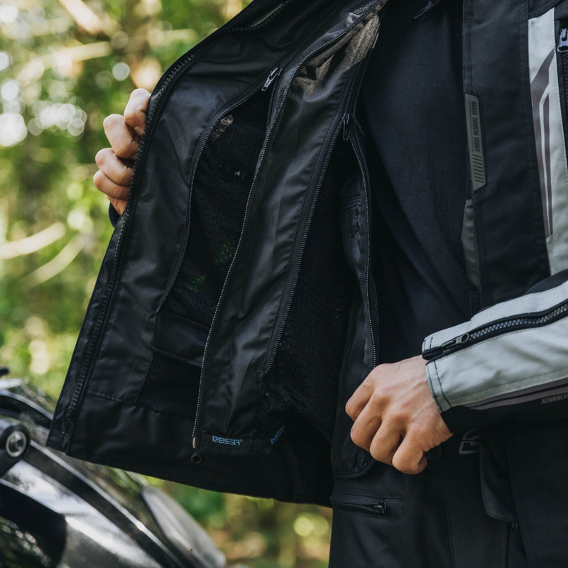 třívrstvá konstrukce moto bundy Rebelhorn