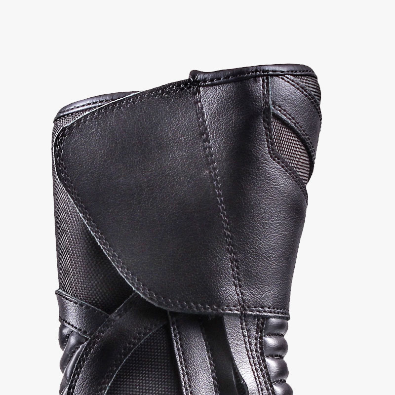 detail motorkářské boty RSA