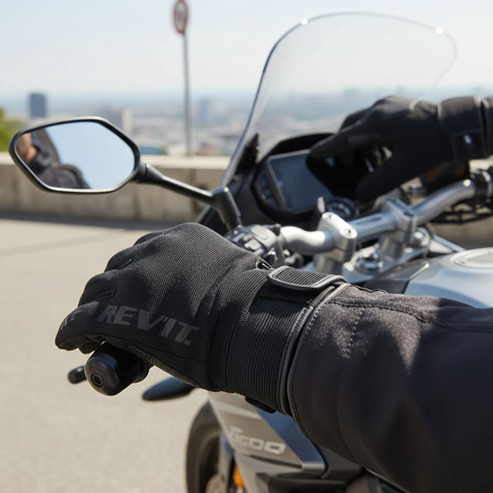 Zapínání na suchý zip