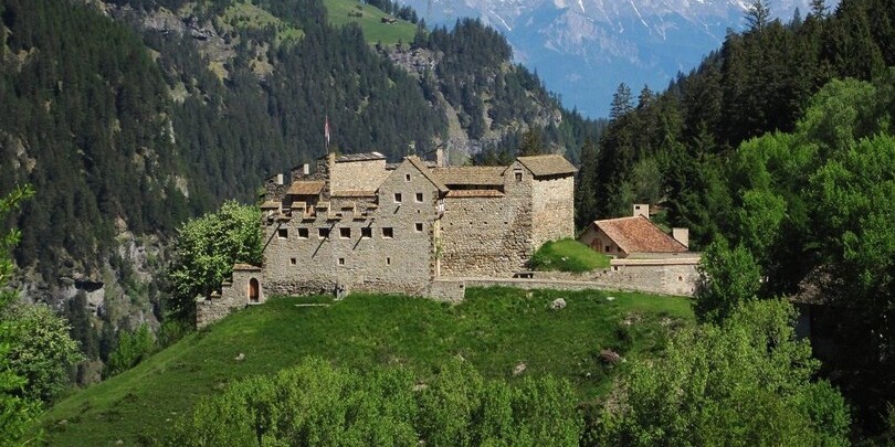 zřícenina hradu Burgruine Haselstein